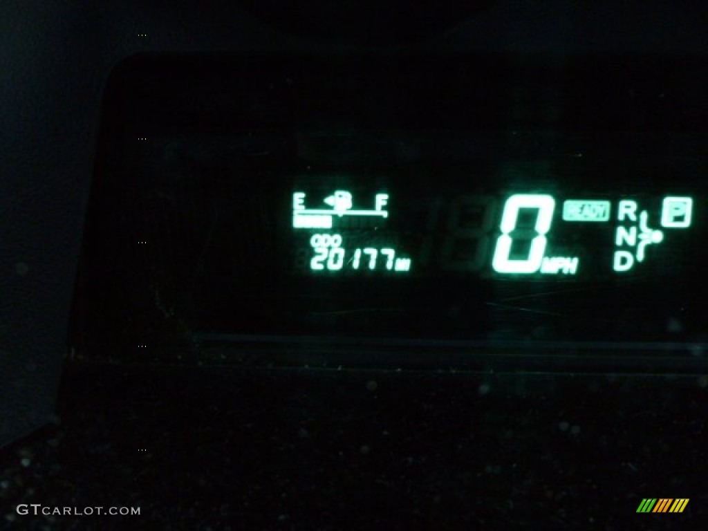 2005 Prius Hybrid - Super White / Gray/Burgundy photo #20