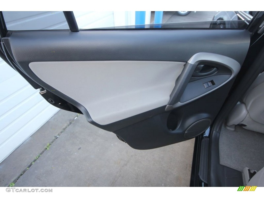 2007 Toyota RAV4 Limited Ash Gray Door Panel Photo #59360313