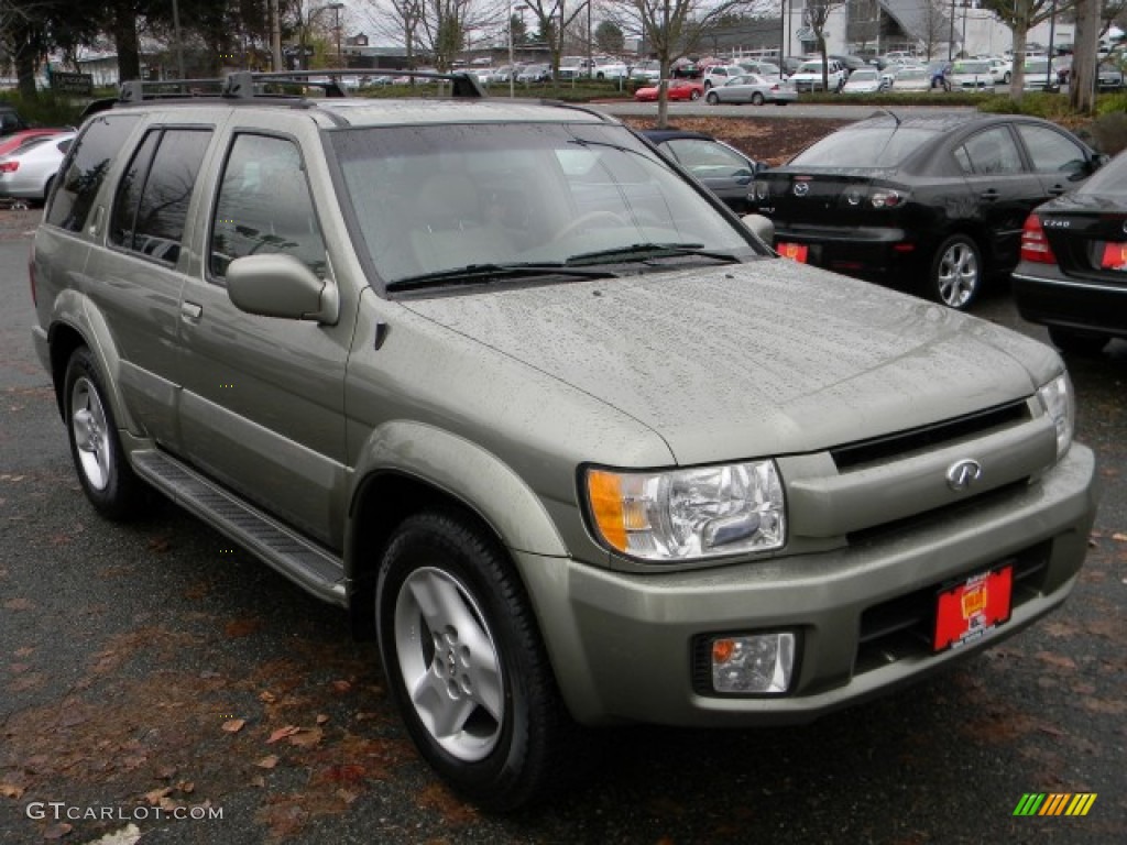 2001 QX4 4x4 - Silver Sage Metallic / Stone Beige photo #2