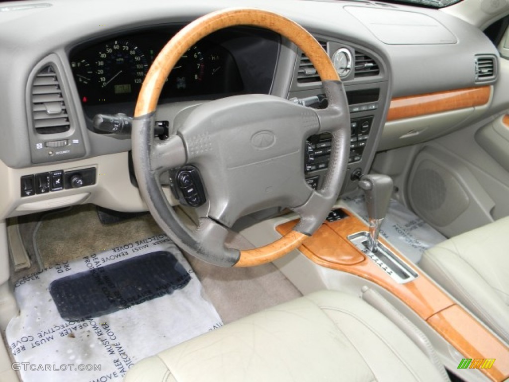 2001 QX4 4x4 - Silver Sage Metallic / Stone Beige photo #7