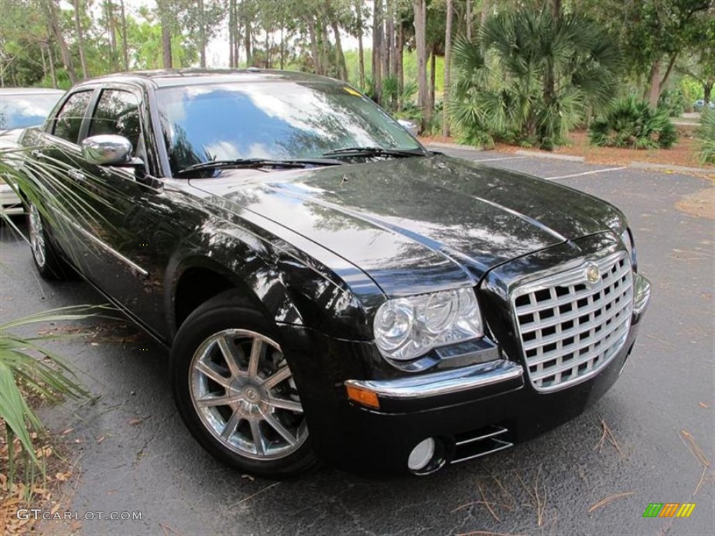 2008 300 C HEMI AWD - Brilliant Black Crystal Pearl / Dark Slate Gray photo #1