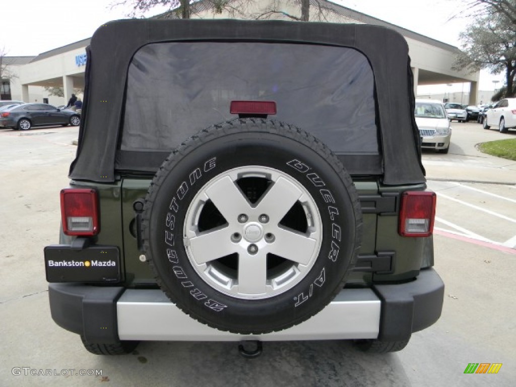 2008 Wrangler Unlimited Sahara - Jeep Green Metallic / Dark Slate Gray/Med Slate Gray photo #4