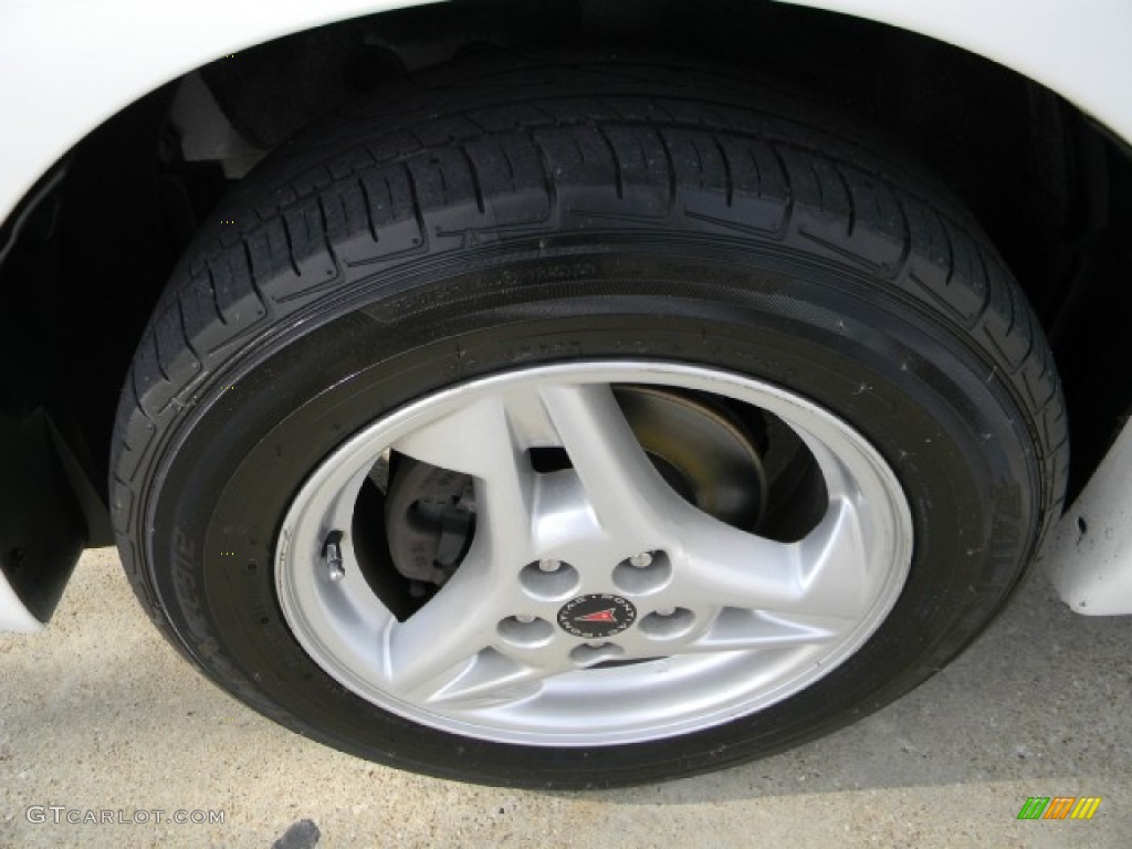 2004 Pontiac Sunfire Coupe Wheel Photo #59368143