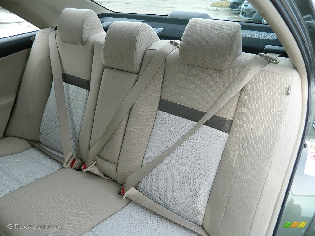 2012 Camry XLE - Cypress Green Pearl / Ivory photo #11