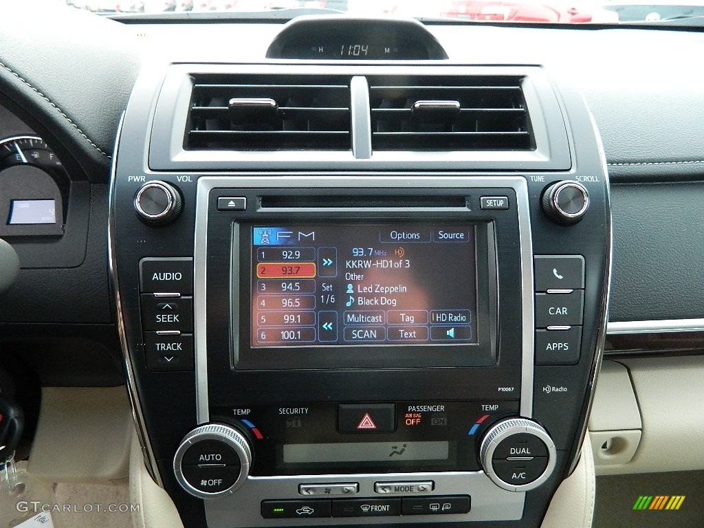 2012 Camry XLE - Cypress Green Pearl / Ivory photo #14