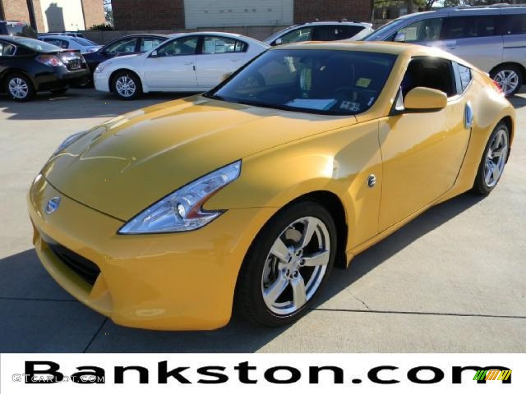 2009 370Z Coupe - Chicane Yellow / Black Cloth photo #1