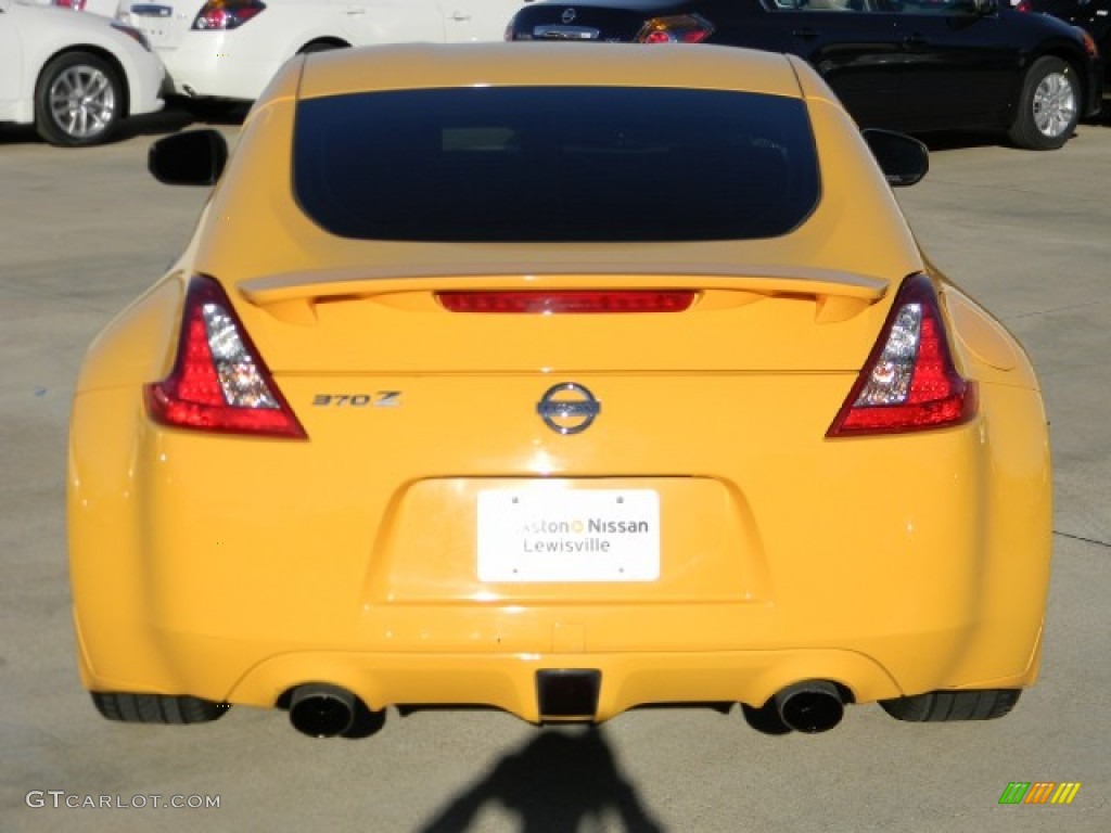 2009 370Z Coupe - Chicane Yellow / Black Cloth photo #4