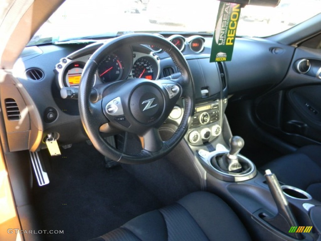 Black Cloth Interior 2009 Nissan 370Z Coupe Photo #59370321