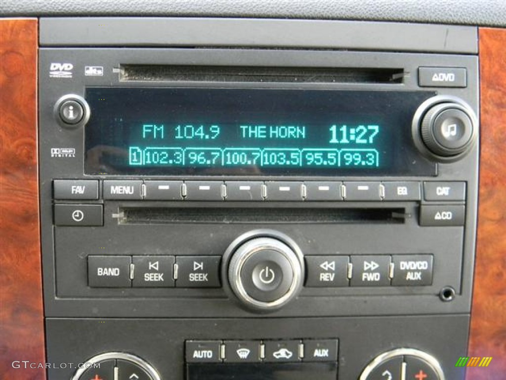 2008 Chevrolet Suburban 1500 LT Audio System Photo #59372477