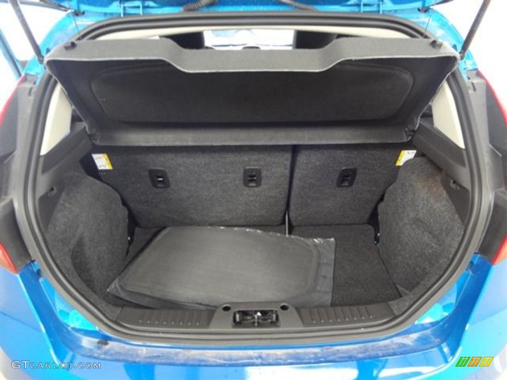 2012 Ford Fiesta SES Hatchback Trunk Photo #59372658