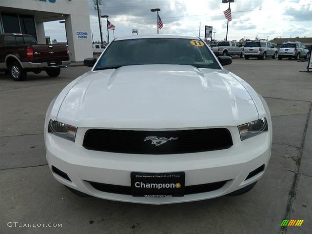 2011 Mustang V6 Coupe - Performance White / Charcoal Black photo #2