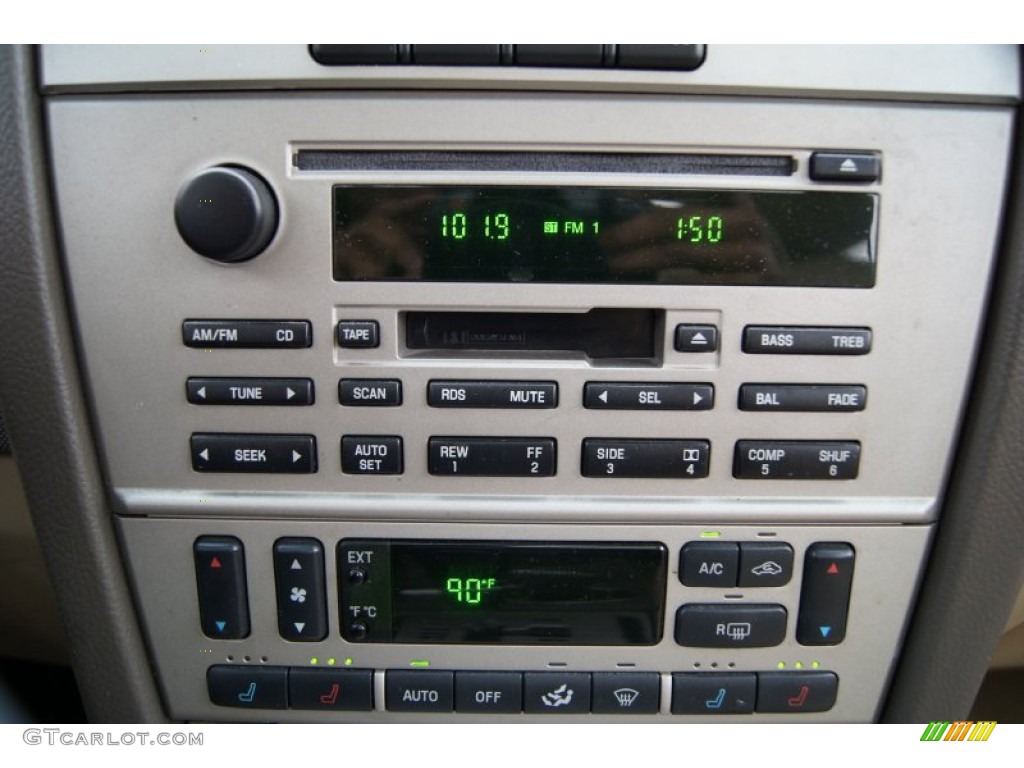 2006 Lincoln LS V8 Audio System Photos