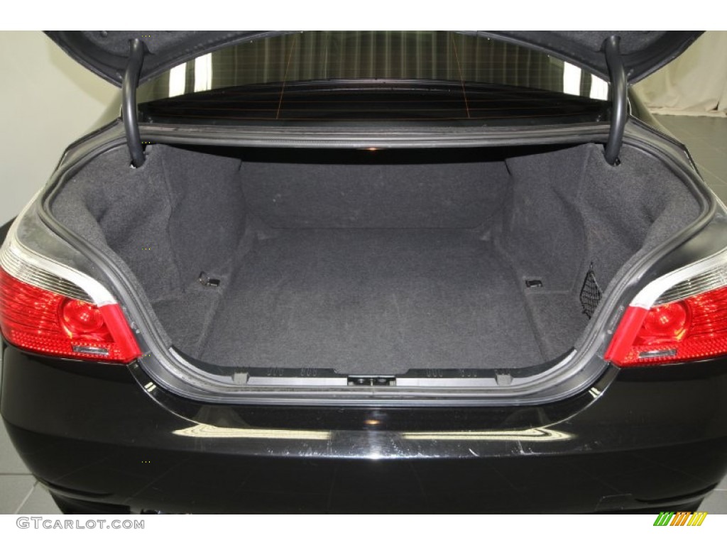 2007 BMW 5 Series 530i Sedan Trunk Photo #59377934