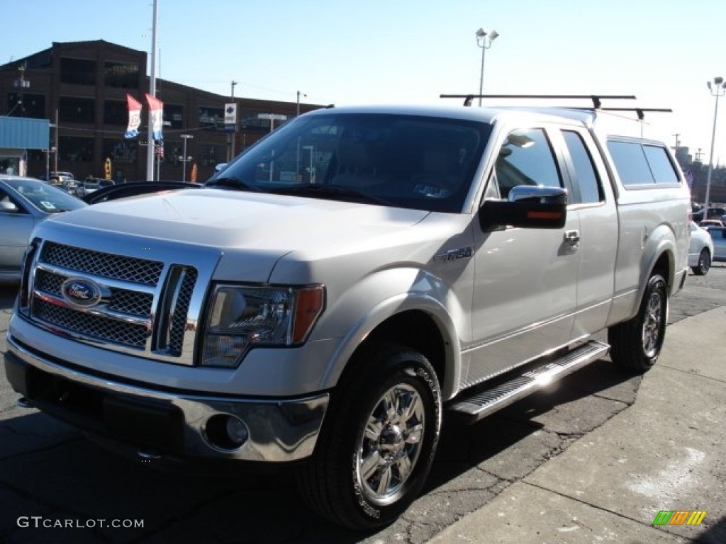 2011 F150 Lariat SuperCab 4x4 - White Platinum Metallic Tri-Coat / Pale Adobe photo #4