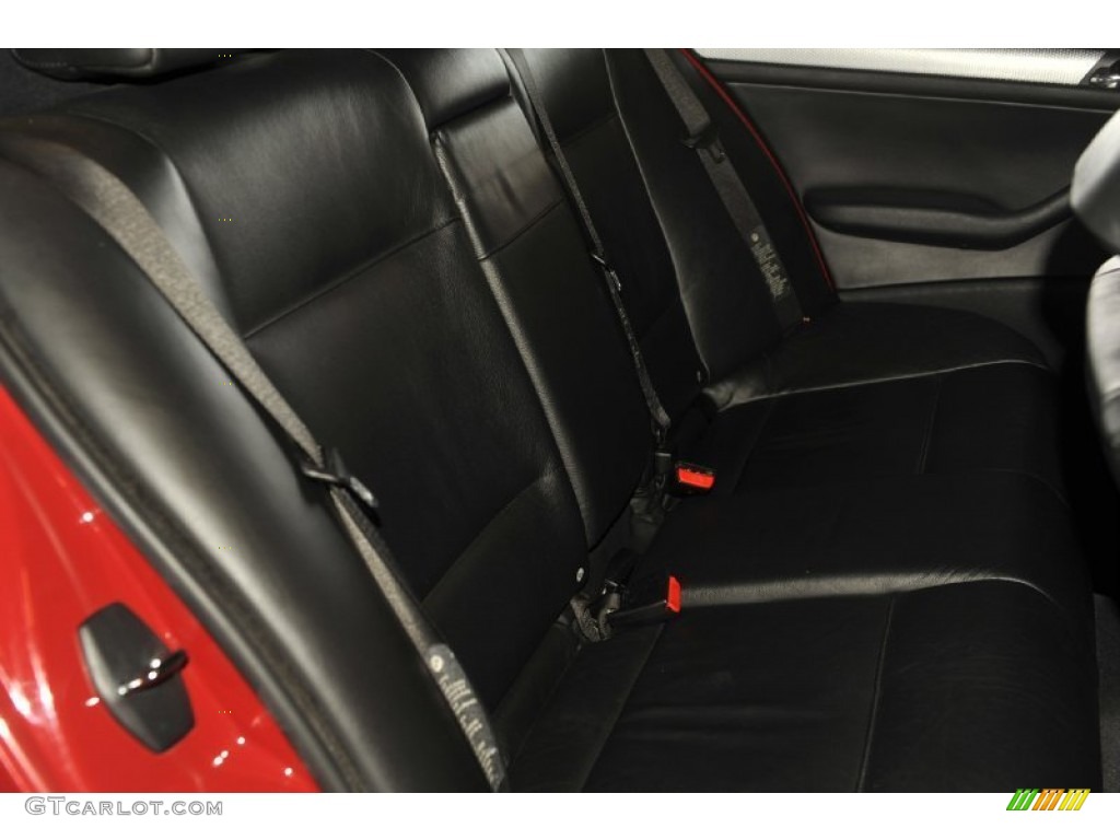 2005 3 Series 330i Sedan - Imola Red / Black photo #33