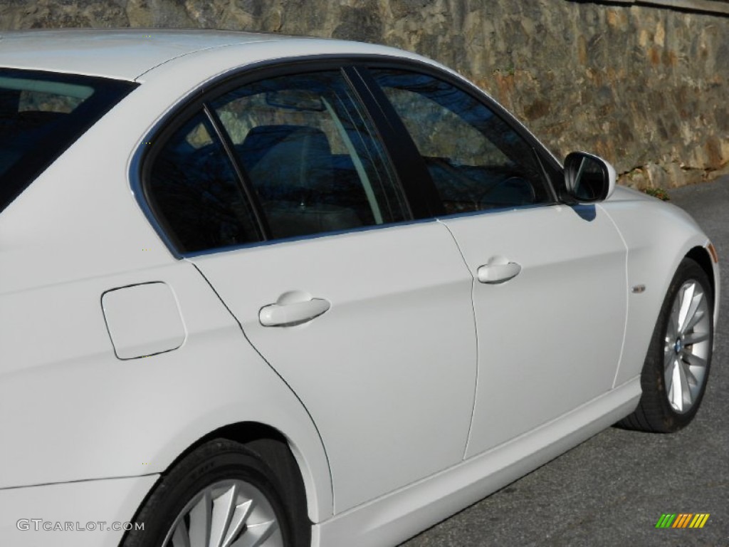 2009 3 Series 335d Sedan - Alpine White / Black photo #10