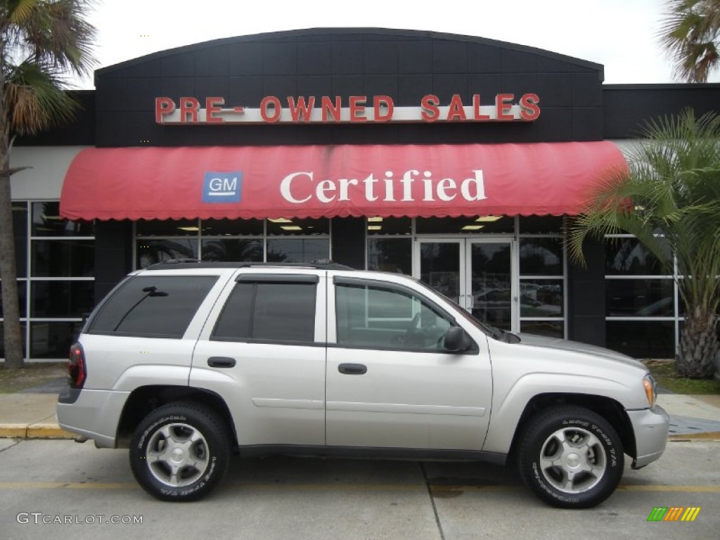 Silverstone Metallic Chevrolet TrailBlazer