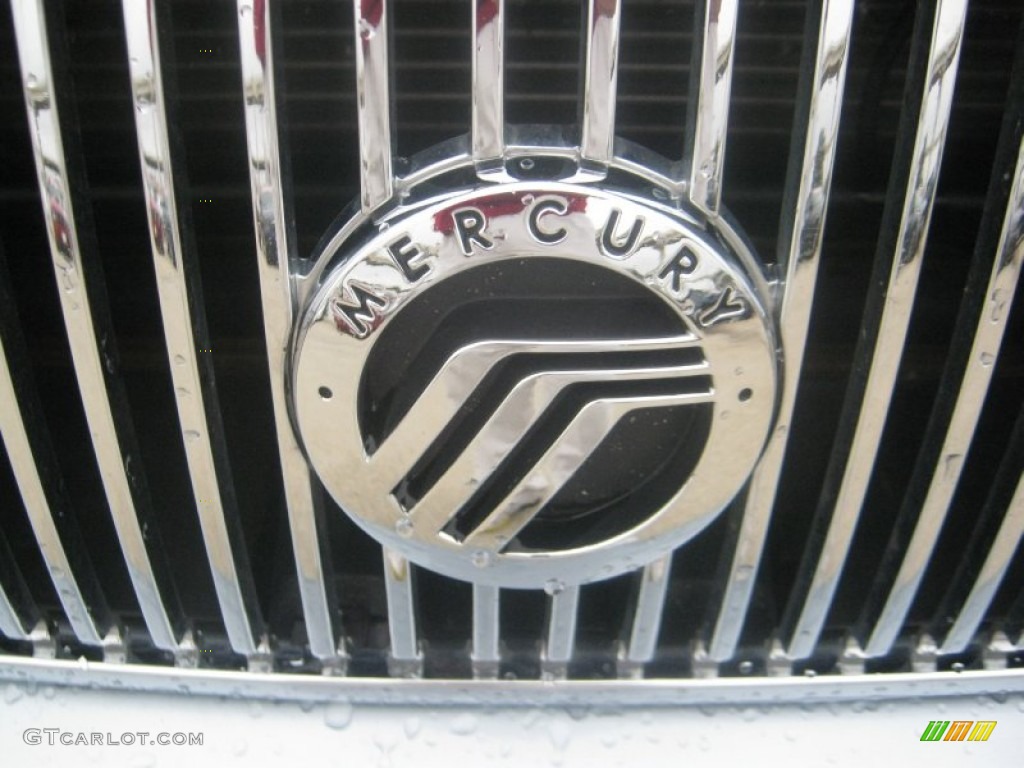 2004 Grand Marquis LS - Light Ice Blue Metallic / Medium Parchment photo #23