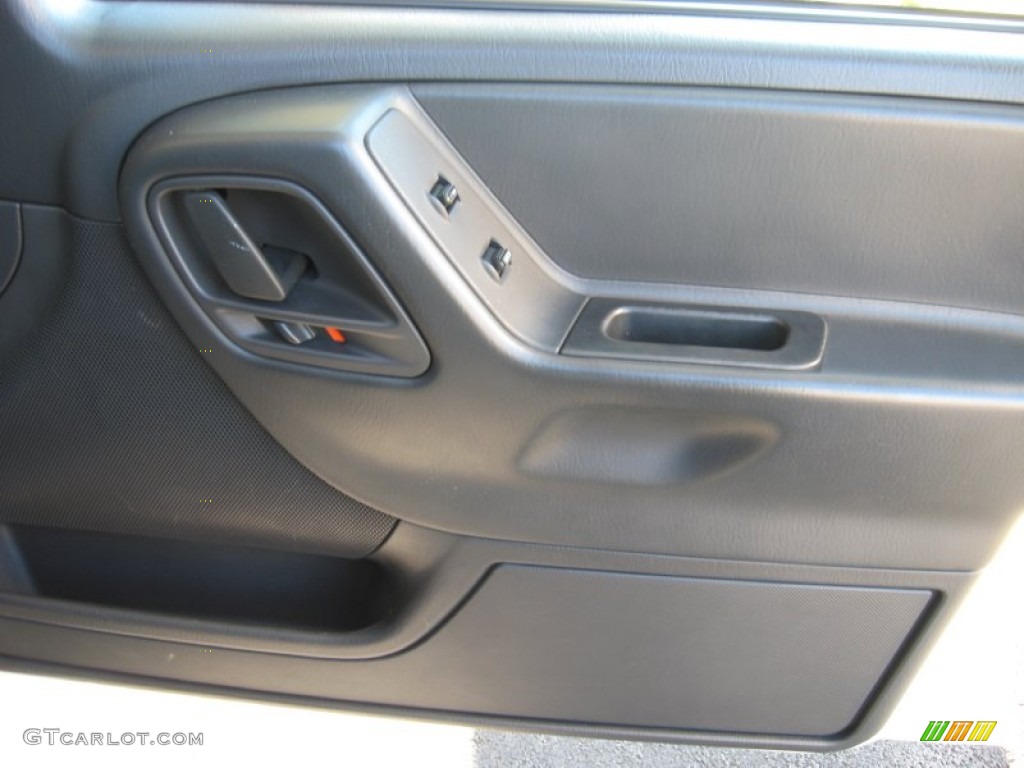 2003 Grand Cherokee Laredo 4x4 - Stone White / Dark Slate Gray photo #23