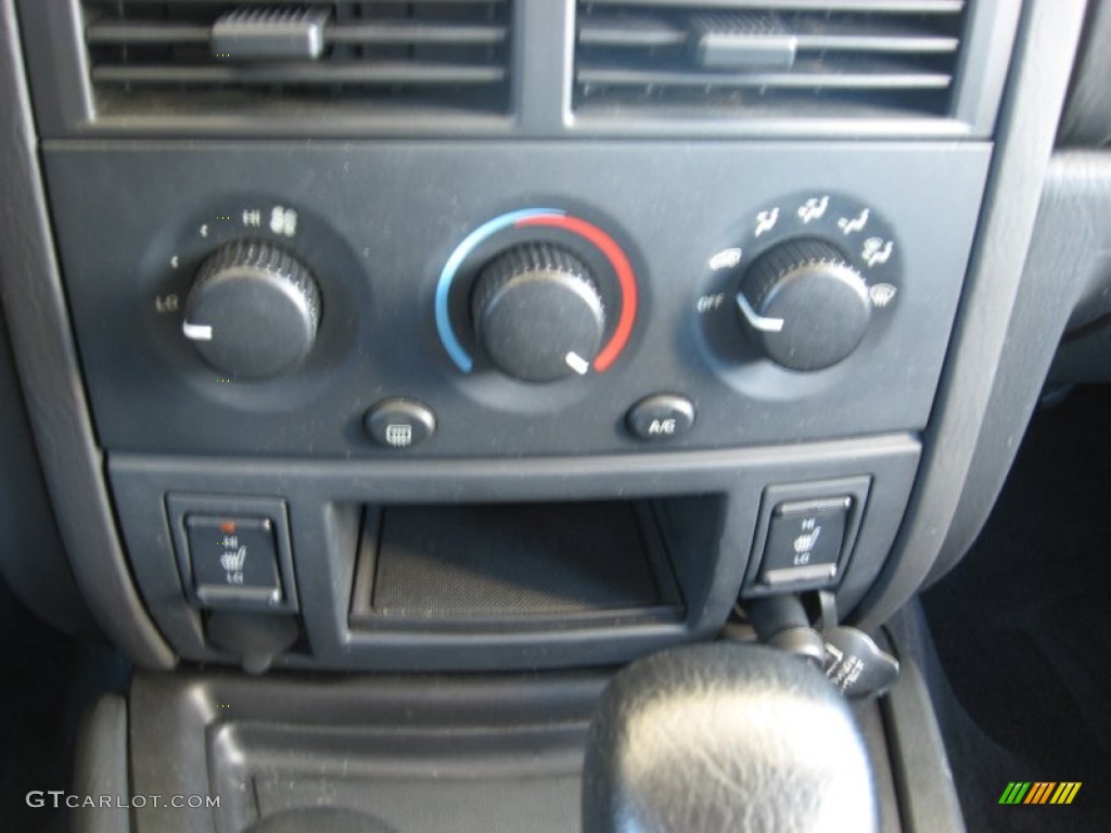 2003 Grand Cherokee Laredo 4x4 - Stone White / Dark Slate Gray photo #27