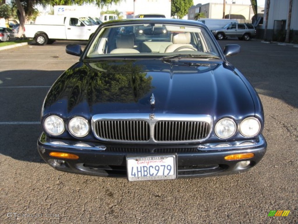 1999 XJ XJ8 - Sapphire Blue Metallic / Oatmeal photo #2