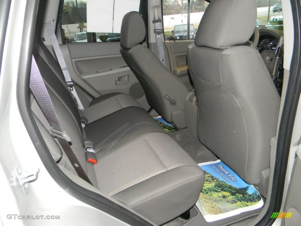 2008 Grand Cherokee Laredo 4x4 - Bright Silver Metallic / Dark Slate Gray photo #14