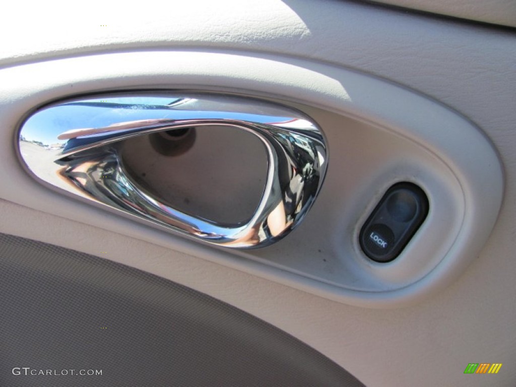 2002 PT Cruiser Limited - Patriot Blue Pearlcoat / Taupe photo #10