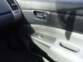 Super White - Prius Hybrid Photo No. 27