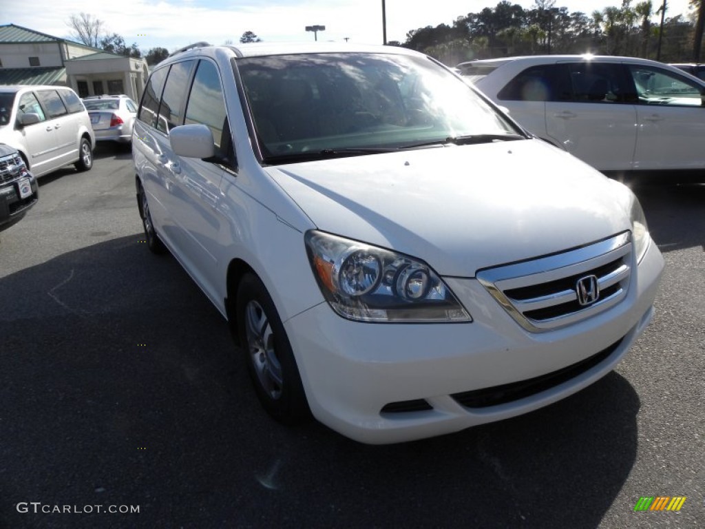 Taffeta White Honda Odyssey