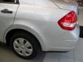 2009 Brillant Silver Nissan Versa 1.6 Sedan  photo #5