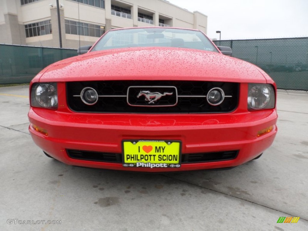 2006 Mustang V6 Premium Convertible - Torch Red / Dark Charcoal photo #9