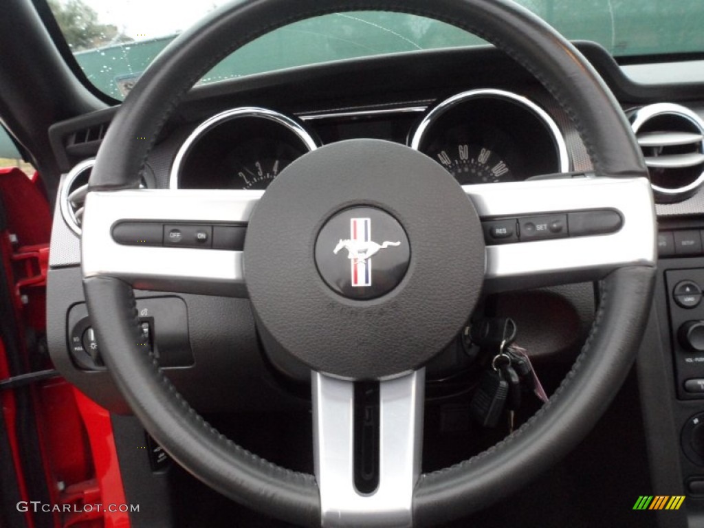 2006 Ford Mustang V6 Premium Convertible Dark Charcoal Steering Wheel Photo #59401553