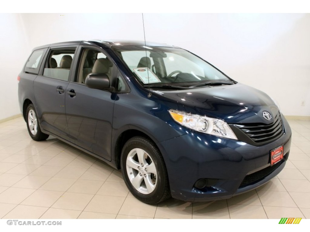 2011 Sienna V6 - South Pacific Blue Pearl / Bisque photo #1