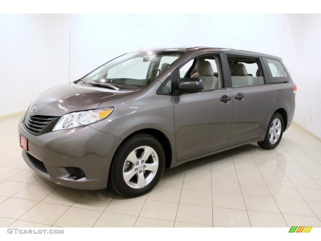 2011 Sienna V6 - Predawn Gray Mica / Bisque photo #3