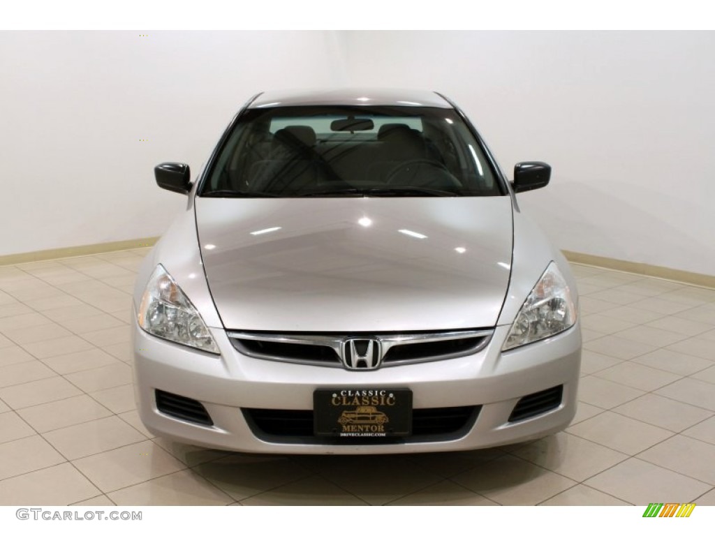 2007 Accord Value Package Sedan - Alabaster Silver Metallic / Gray photo #2