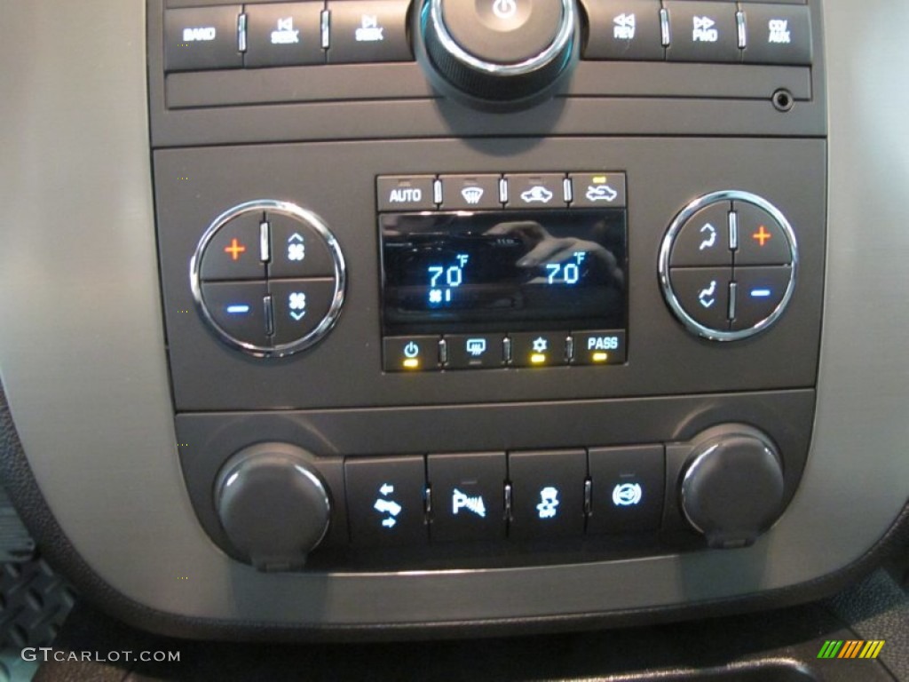 2012 GMC Sierra 2500HD SLT Crew Cab 4x4 Controls Photo #59402108