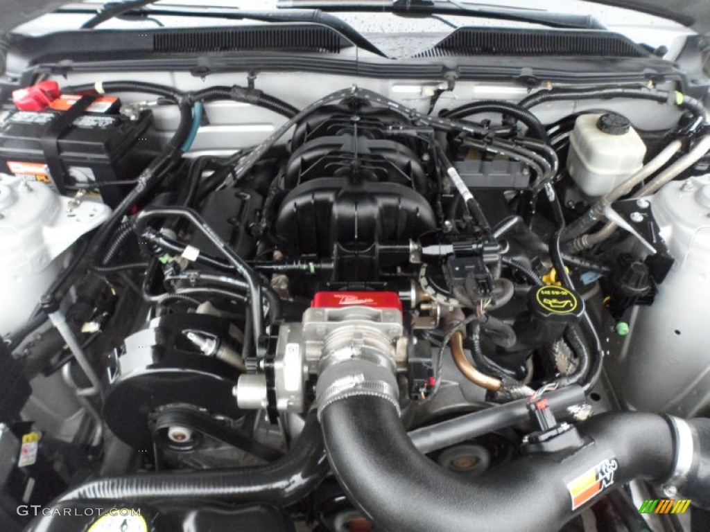 2005 Ford Mustang V6 Deluxe Coupe 4.0 Liter SOHC 12-Valve V6 Engine Photo #59402183