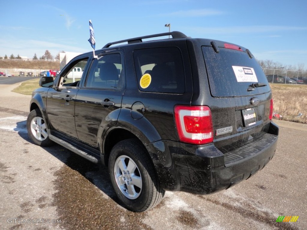 2011 Escape XLT - Tuxedo Black Metallic / Stone photo #10