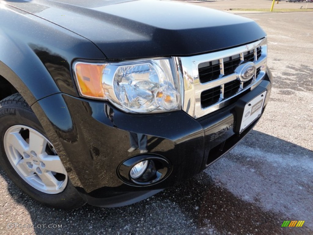 2011 Escape XLT - Tuxedo Black Metallic / Stone photo #13
