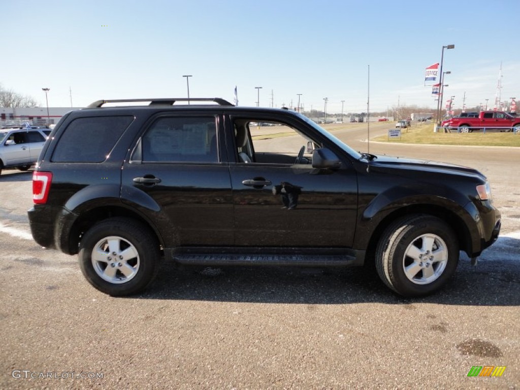 2011 Escape XLT - Tuxedo Black Metallic / Stone photo #17