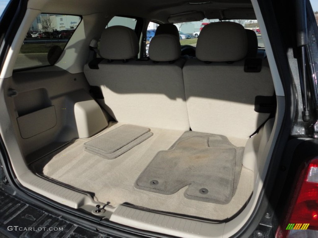 2011 Escape XLT - Tuxedo Black Metallic / Stone photo #22