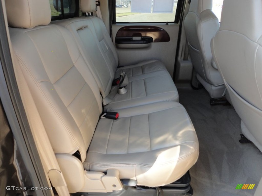 Tan Interior 2005 Ford F250 Super Duty Lariat FX4 Crew Cab 4x4 Photo #59405142