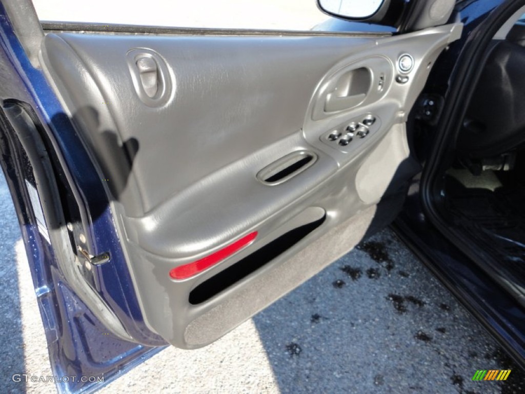 2004 Intrepid ES - Midnight Blue Pearl / Dark Slate Gray photo #21