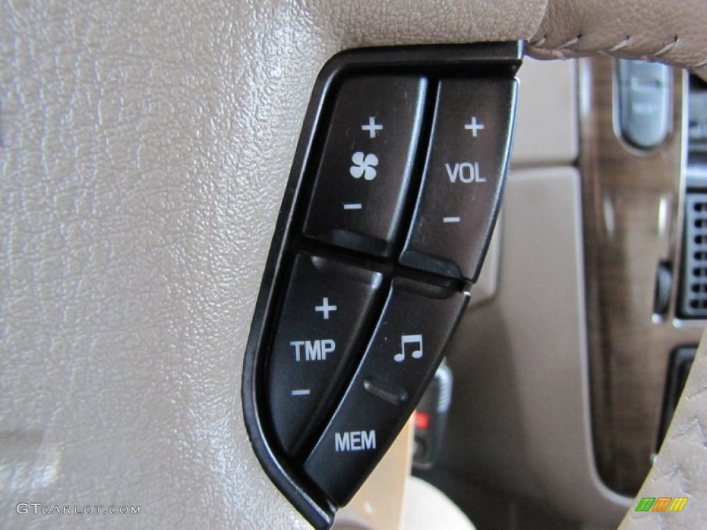 2005 Ford Explorer Eddie Bauer 4x4 Controls Photo #59405501