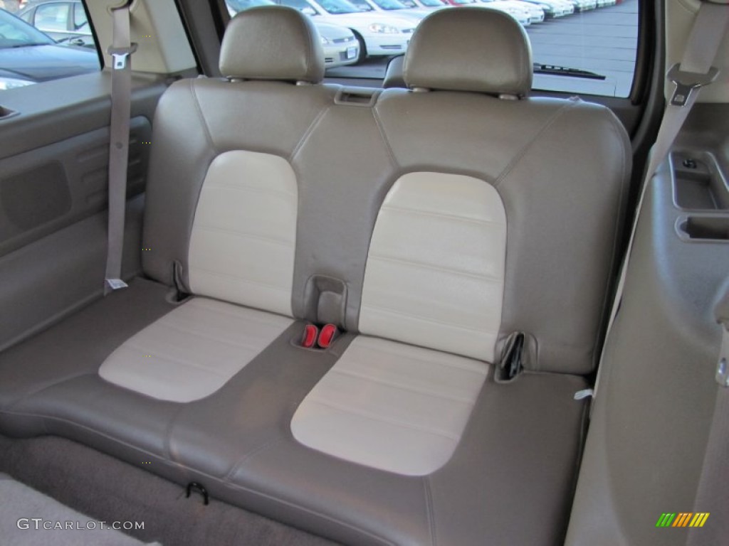 Medium Parchment Interior 2005 Ford Explorer Eddie Bauer 4x4 Photo #59405662