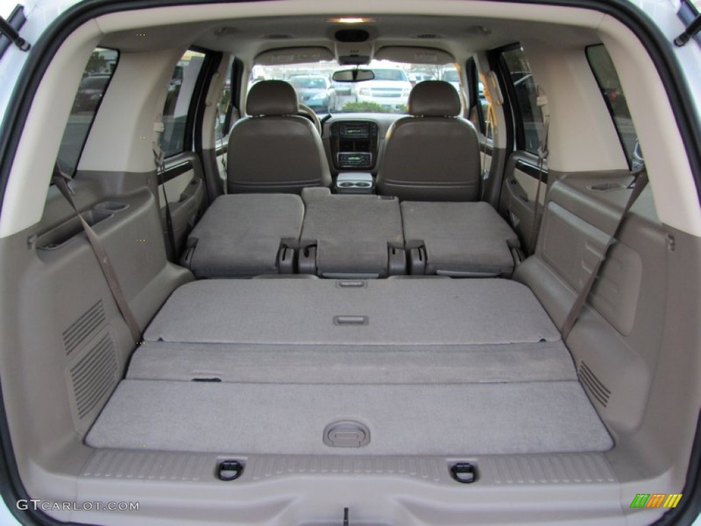 2005 Ford Explorer Eddie Bauer 4x4 Trunk Photo #59405669
