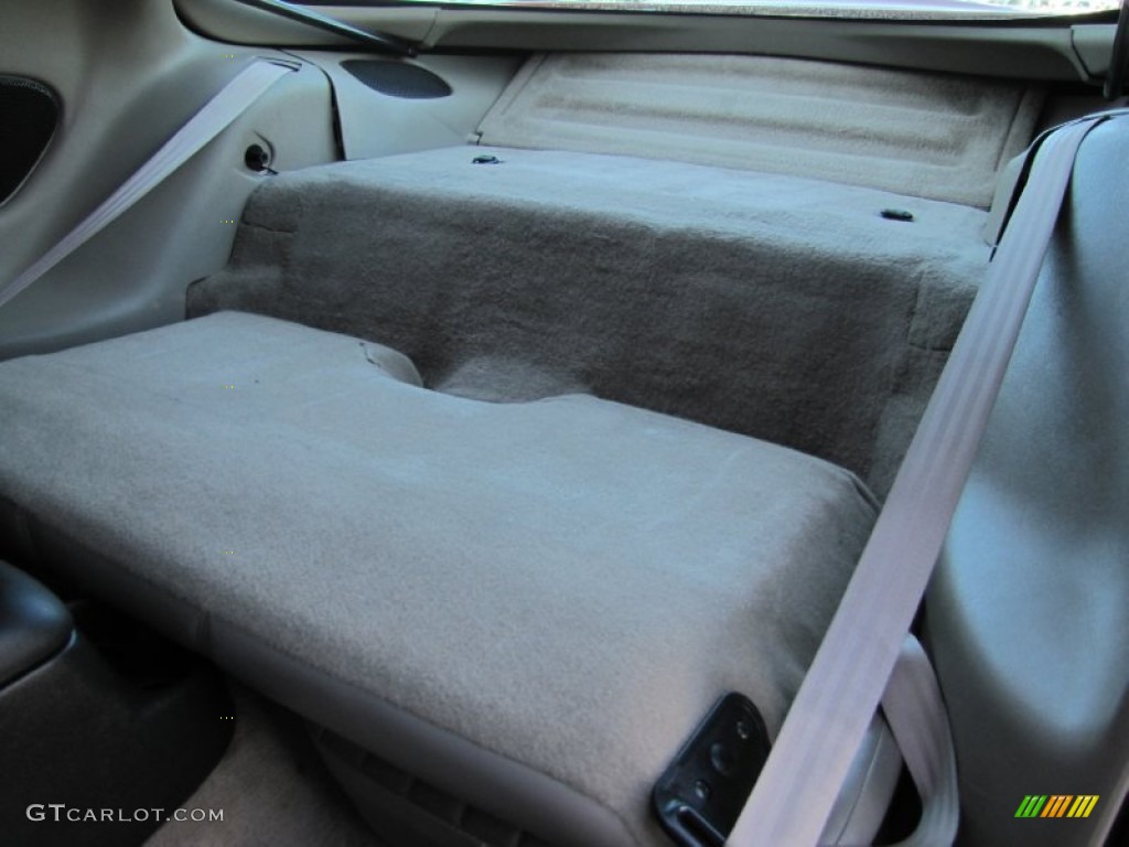 Neutral Interior 2000 Chevrolet Camaro Z28 Ss Coupe Photo