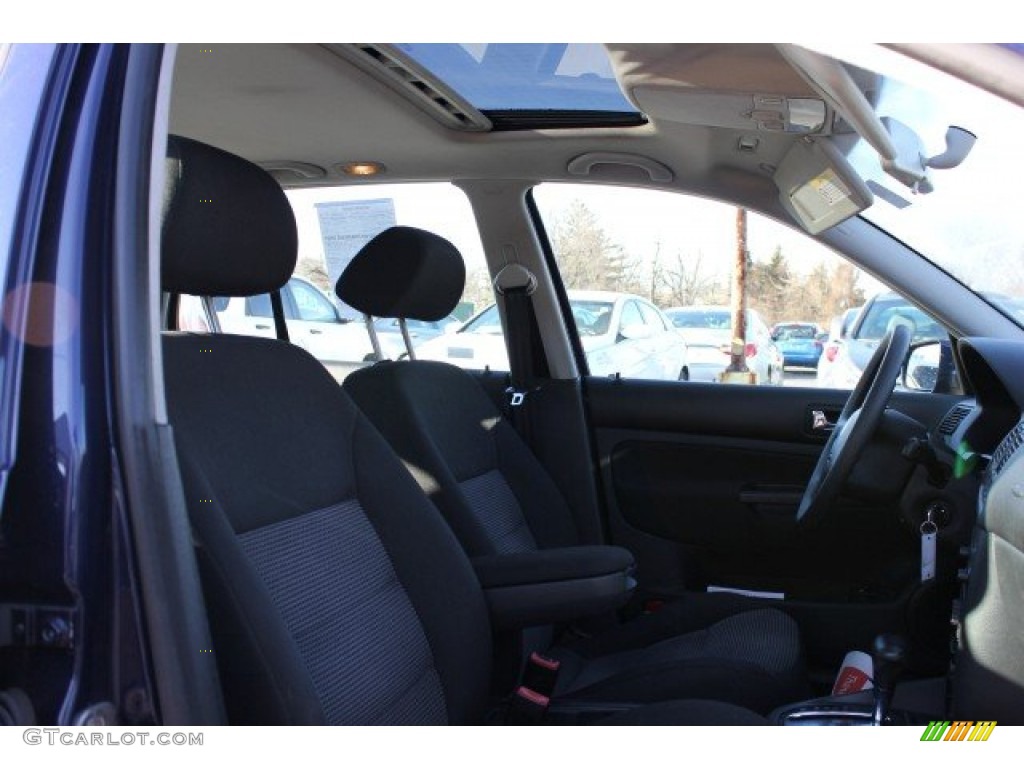 2004 Golf GLS 4 Door - Indigo Blue Metallic / Black photo #15