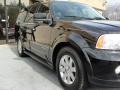 2004 Black Clearcoat Lincoln Navigator Luxury 4x4  photo #7