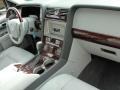 2004 Black Clearcoat Lincoln Navigator Luxury 4x4  photo #13